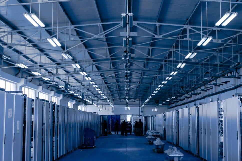 Campanas LED industriales, ventajas e inconvenientes